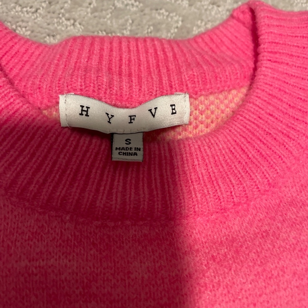 Sweater - Picture 2 of 4